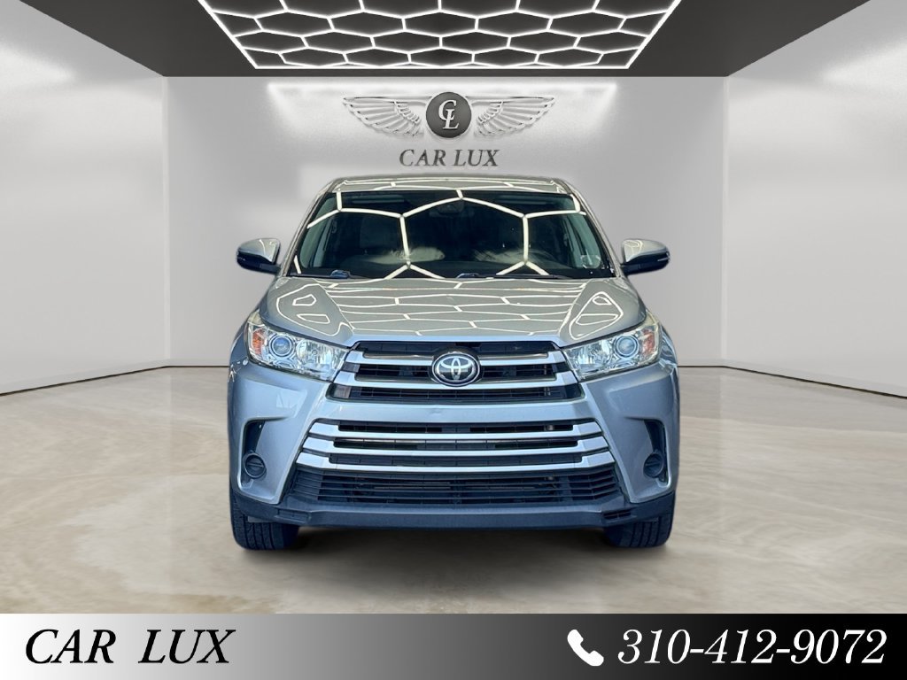 Used 2019 Toyota Highlander LE FWD image 8