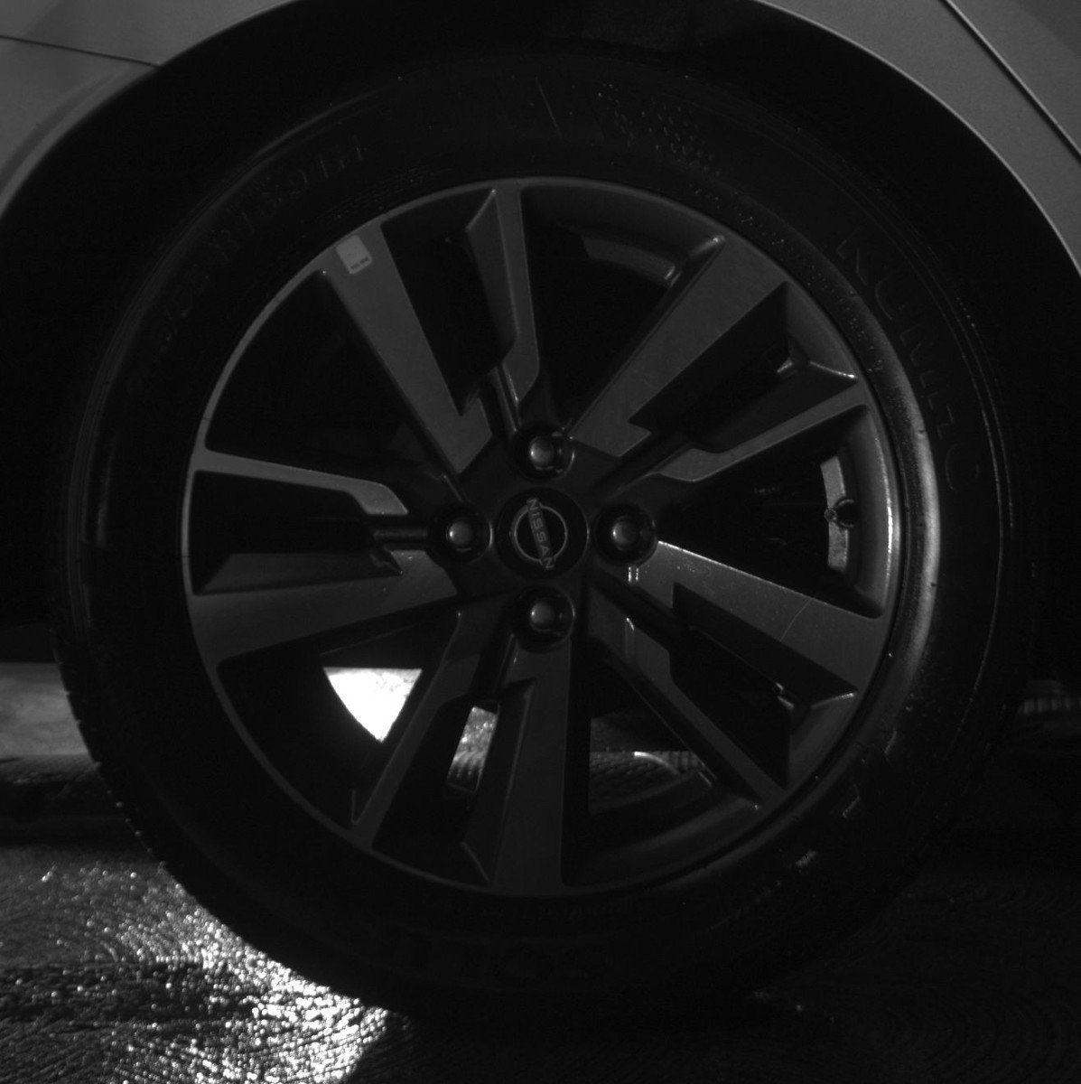 Used 2025 Nissan Versa SV image 15