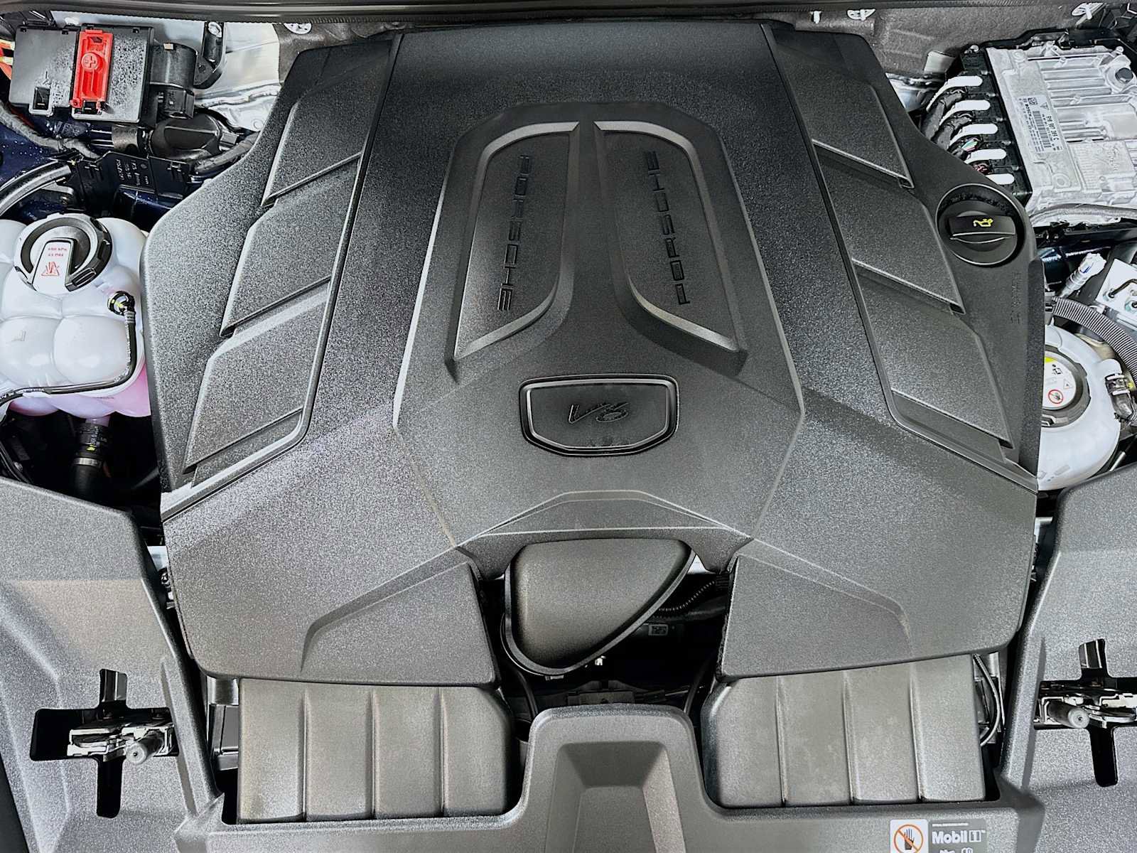 New 2026 Porsche Cayenne E-Hybrid image 30