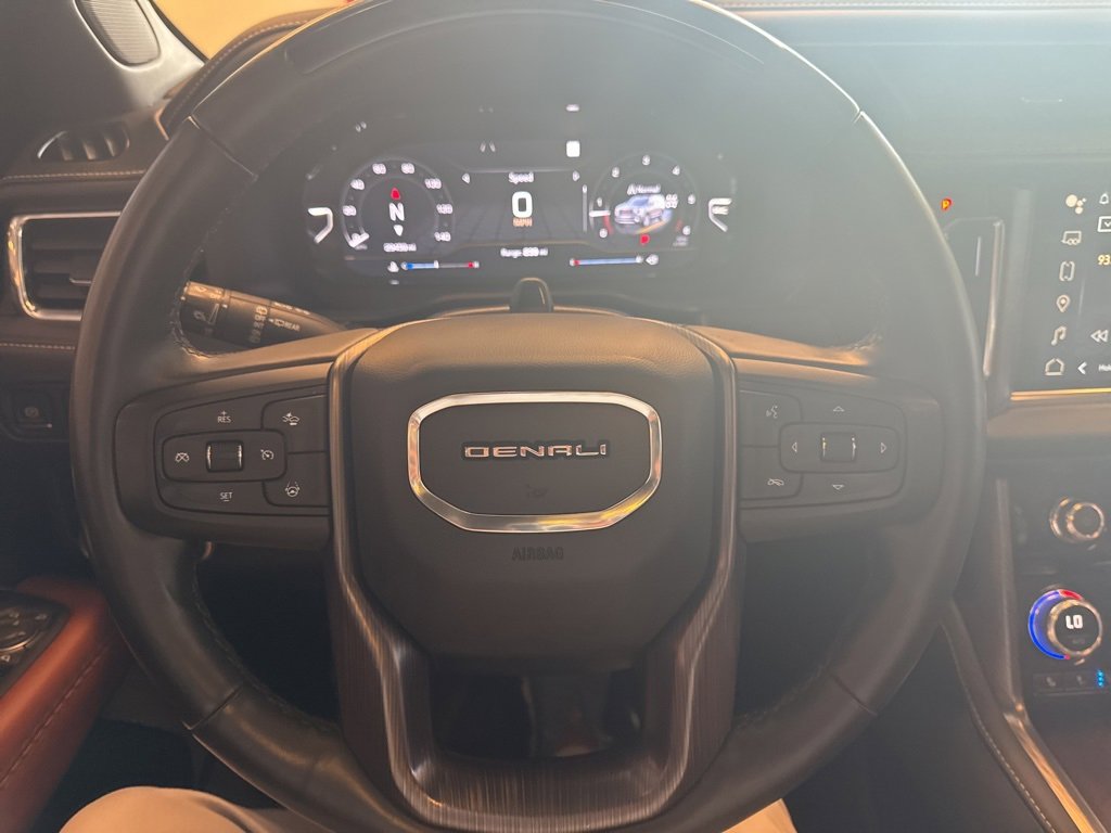 Used 2023 GMC Yukon Denali Ultimate image 34