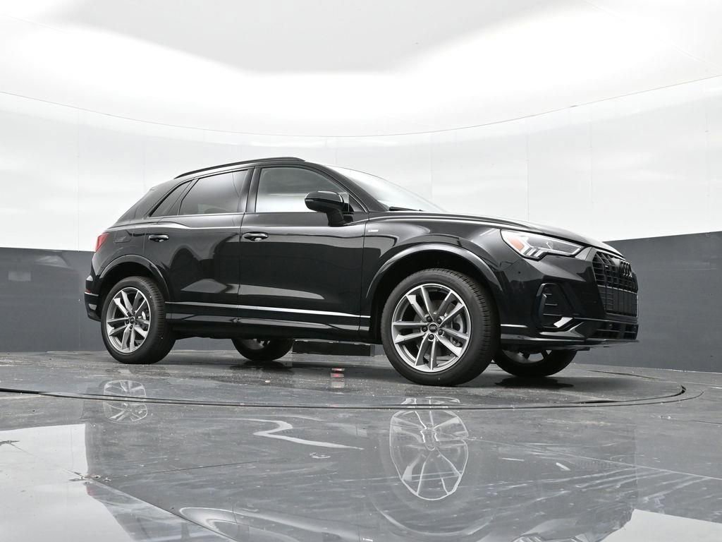 New 2025 Audi Q3 2.0T Premium image 22