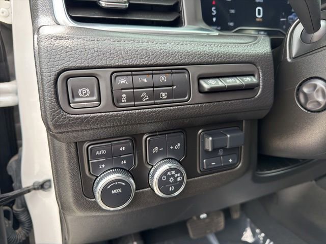 Used 2024 GMC Yukon Denali w/ LPO, Floor Liner Package AWD/4WD image 25