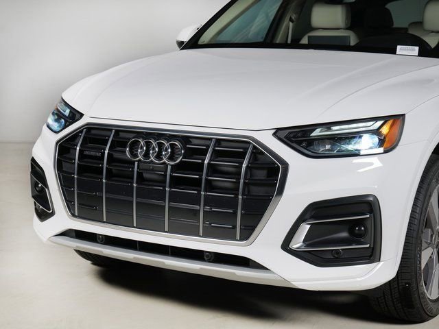 Used 2023 Audi Q5 Premium AWD/4WD image 27