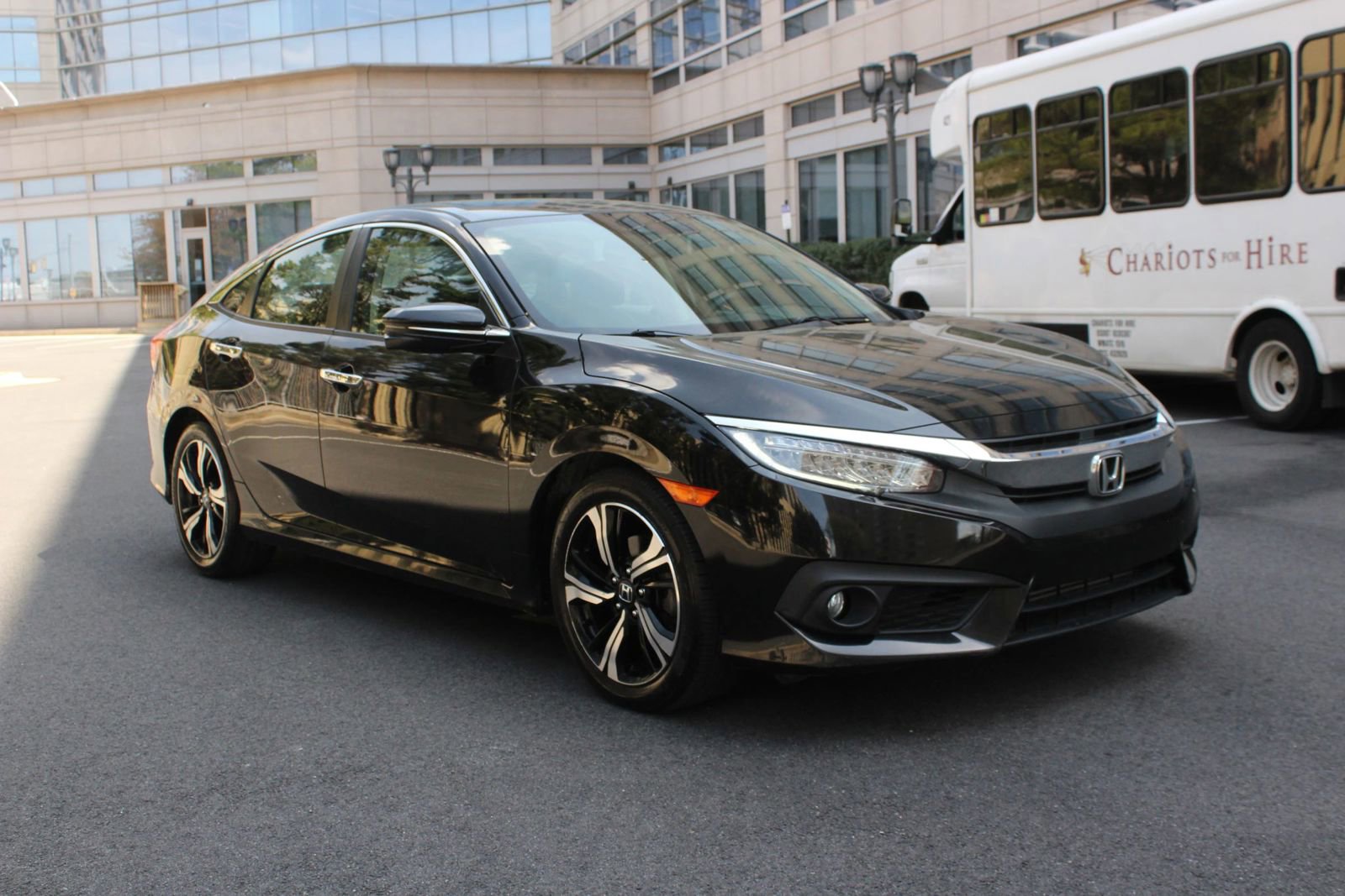 Used 2016 Honda Civic Touring image 1