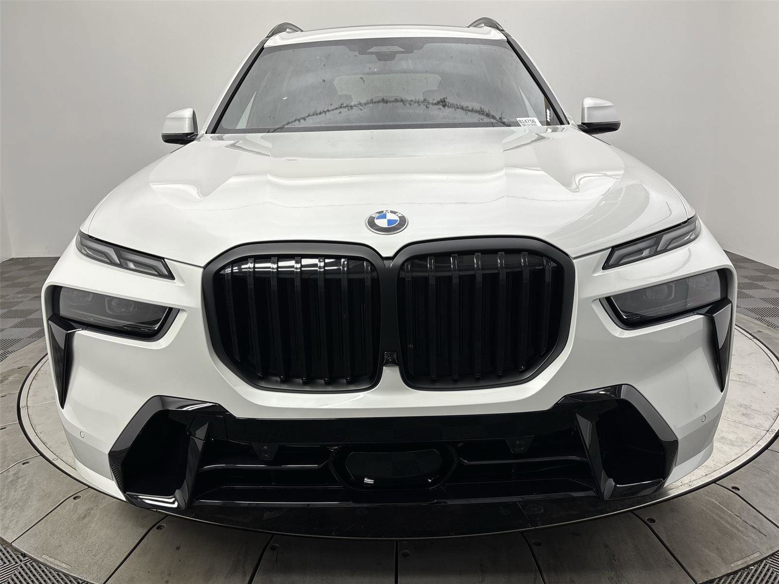 New 2026 BMW X7 xDrive40i w/ M Sport Package image 14