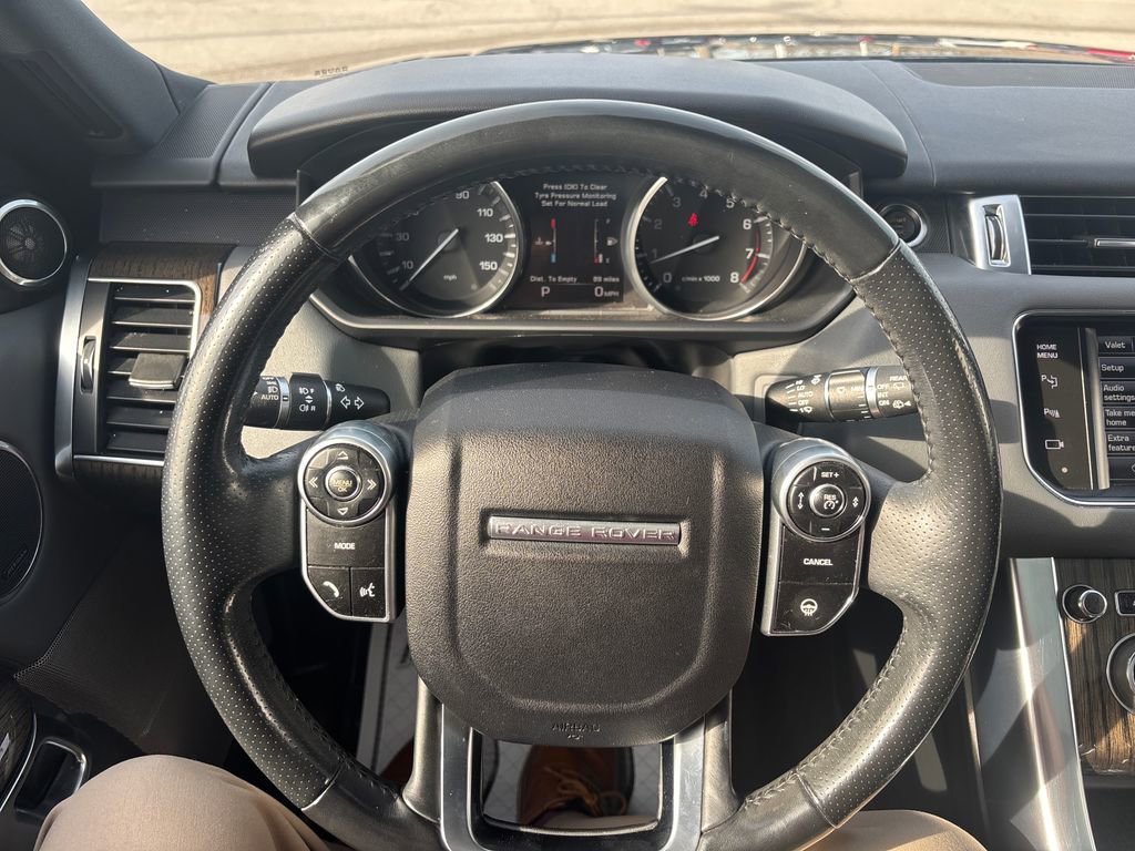 Used 2014 Land Rover Range Rover Sport HSE image 17