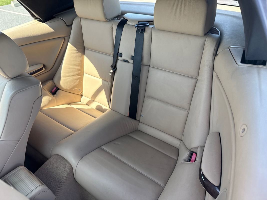 Used 2005 BMW 325Ci Convertible RWD image 15