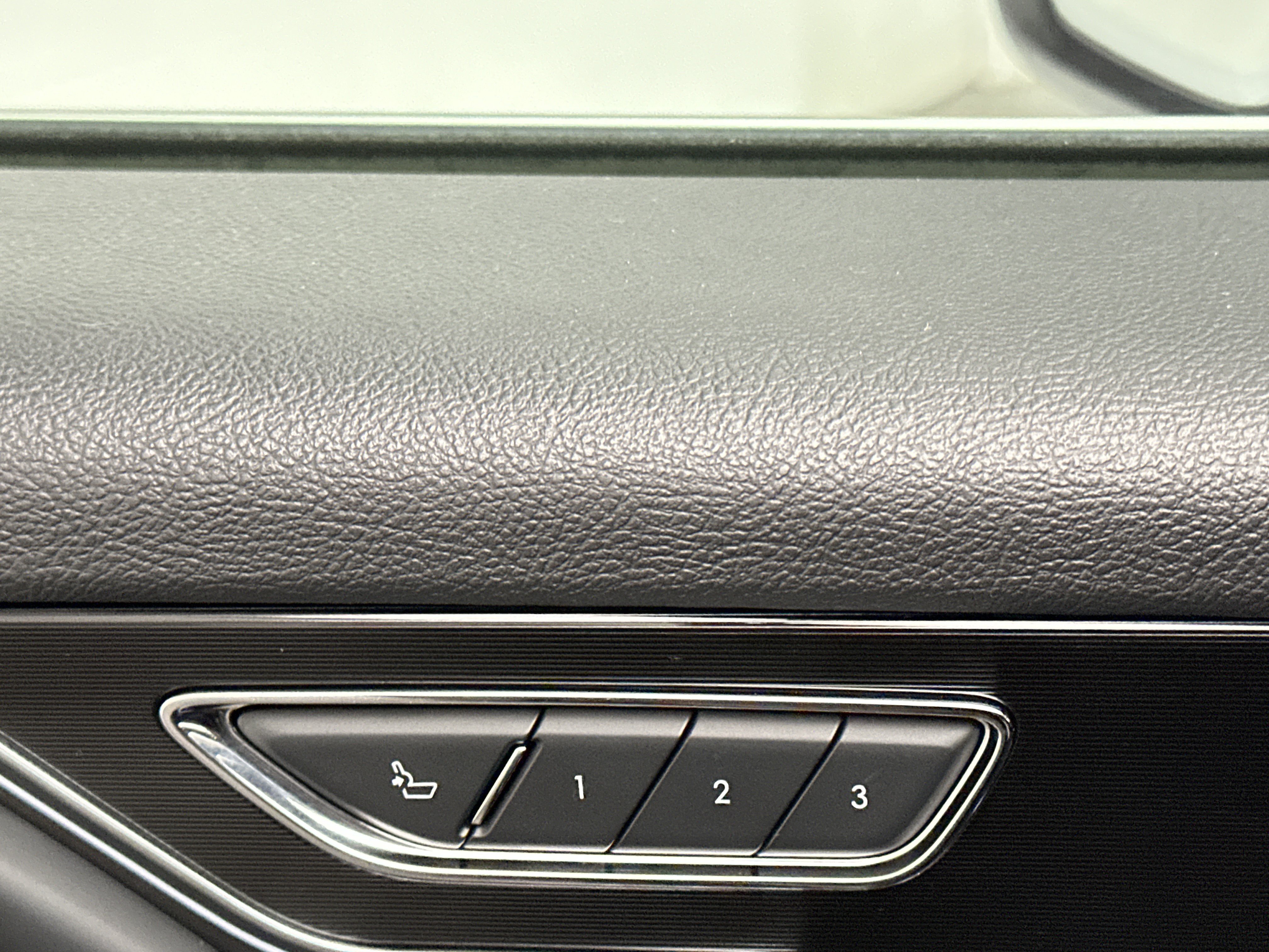 Used 2021 Lincoln Corsair Reserve w/ Equipment Group 201A image 41