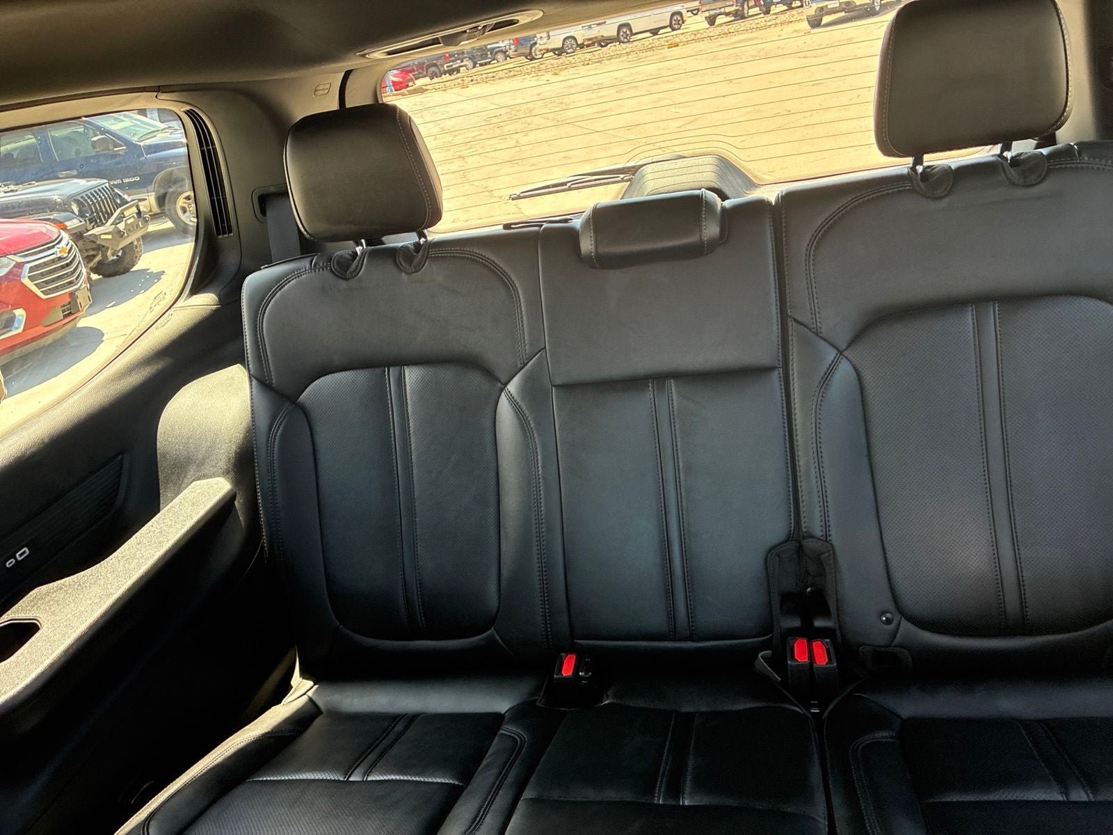 Used 2023 Jeep Wagoneer Series II w/ Premium Group I AWD/4WD image 19