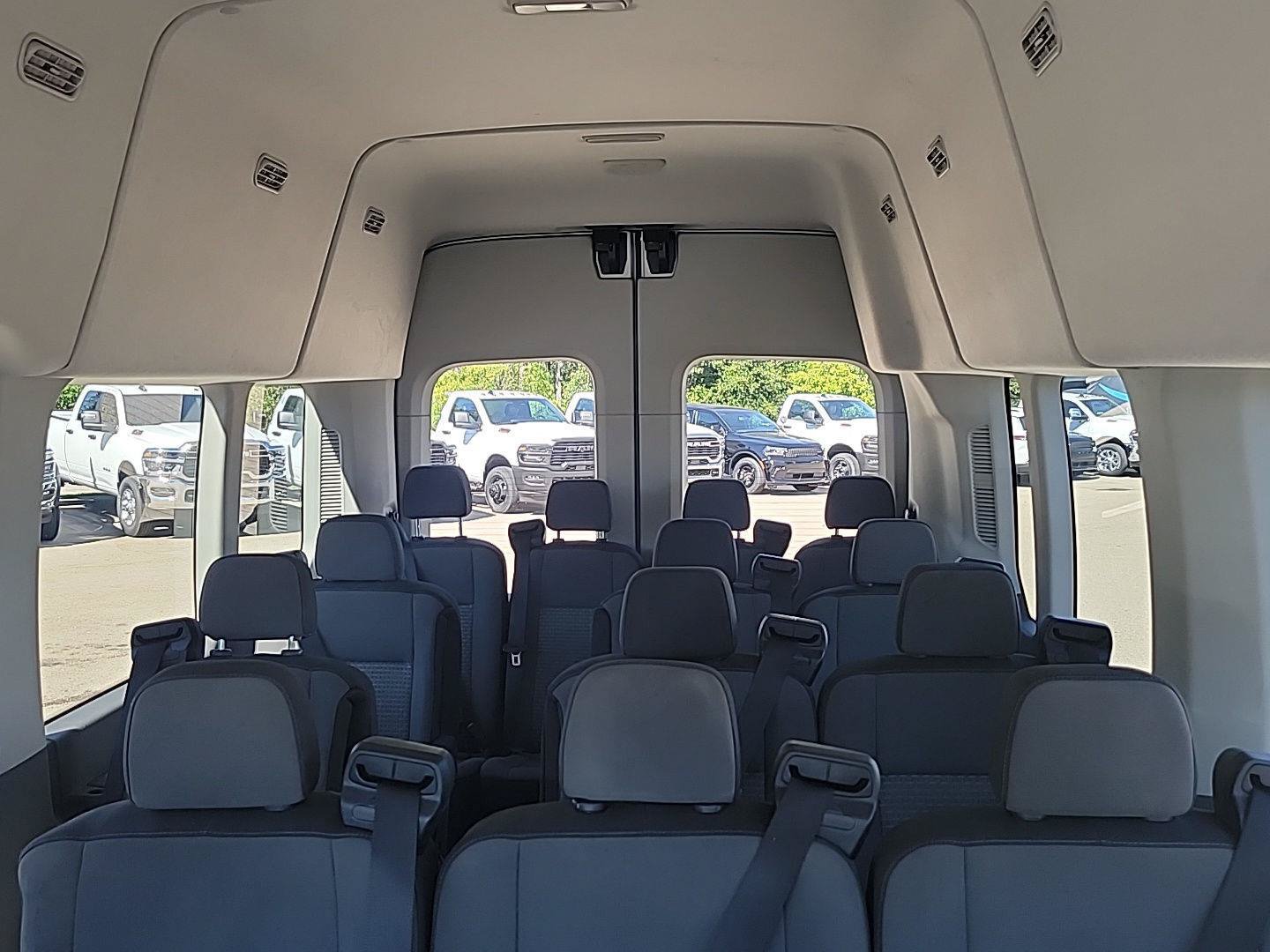 Used 2024 Ford Transit 350 XLT RWD image 8