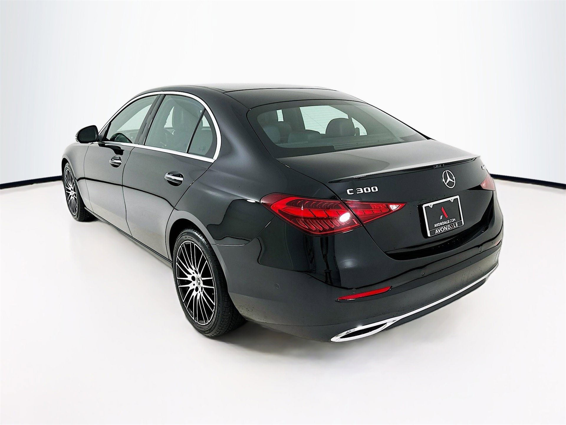 Used 2025 Mercedes-Benz C 300 4MATIC Sedan image 6