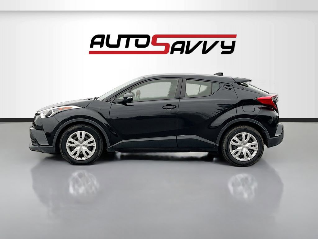 Used 2019 Toyota C-HR LE FWD image 4