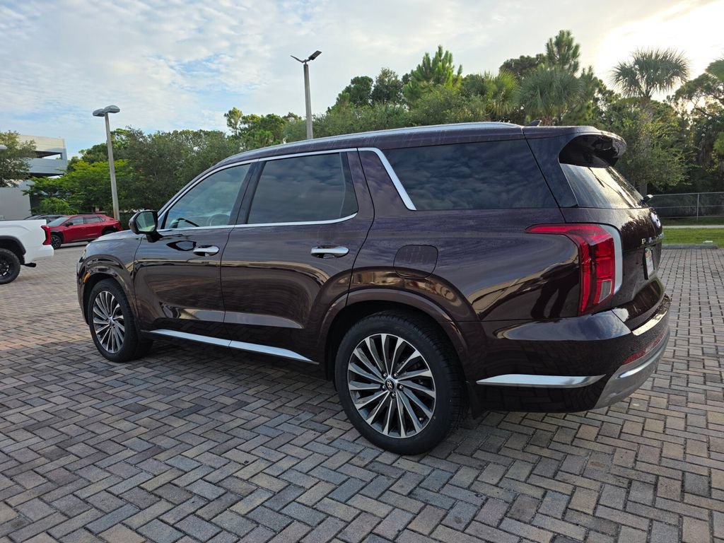 Used 2023 Hyundai Palisade Calligraphy w/ Winter Package AWD/4WD image 9