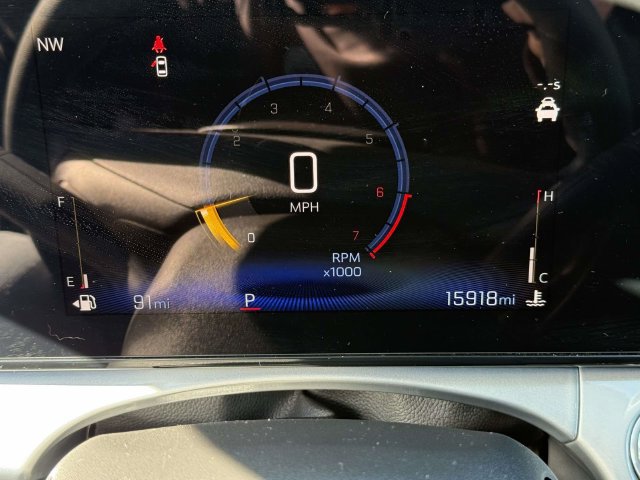 Used 2026 Chevrolet Trax LT FWD image 25
