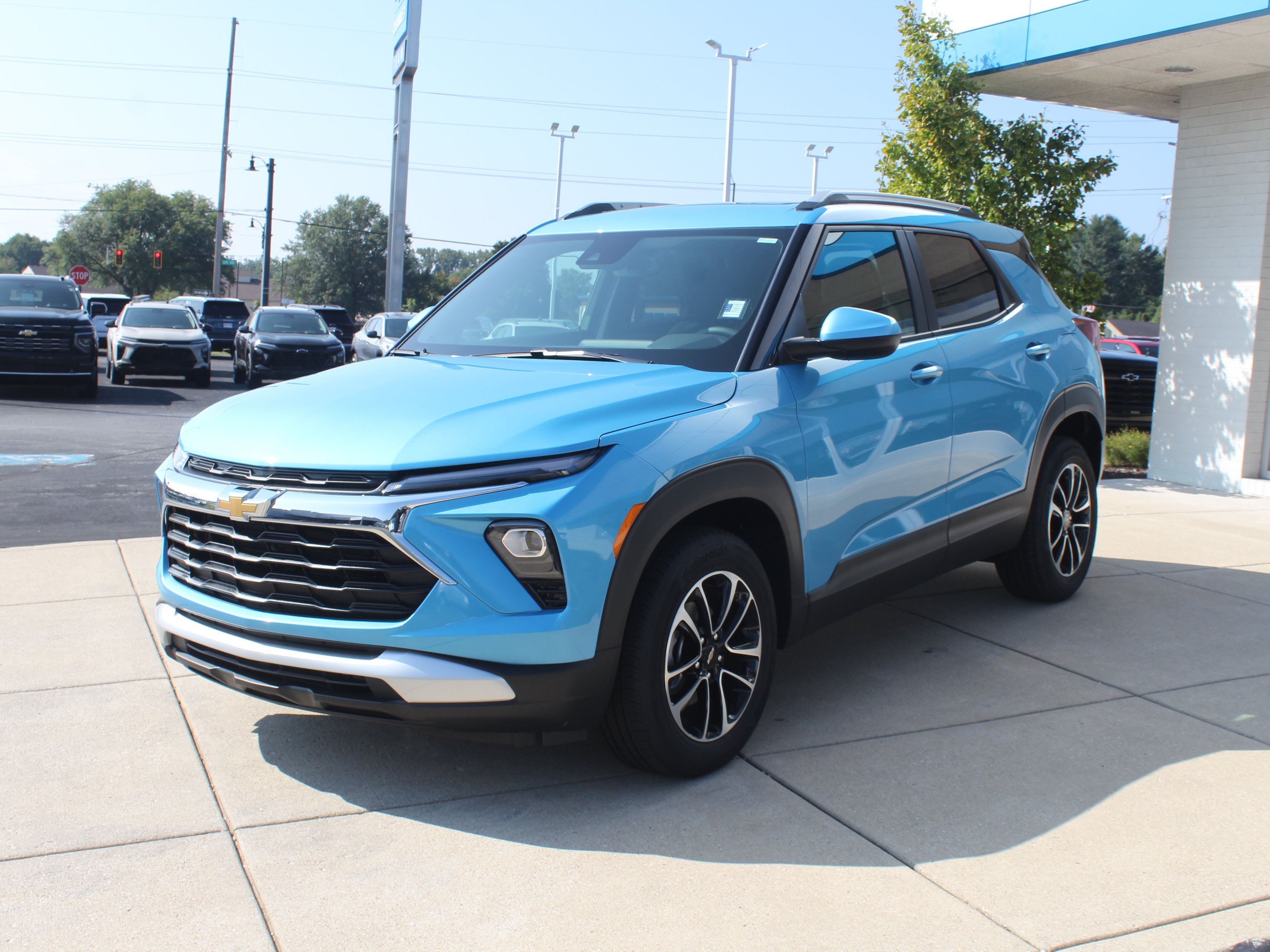 New 2026 Chevrolet TrailBlazer LT w/ Convenience Package AWD/4WD image 9