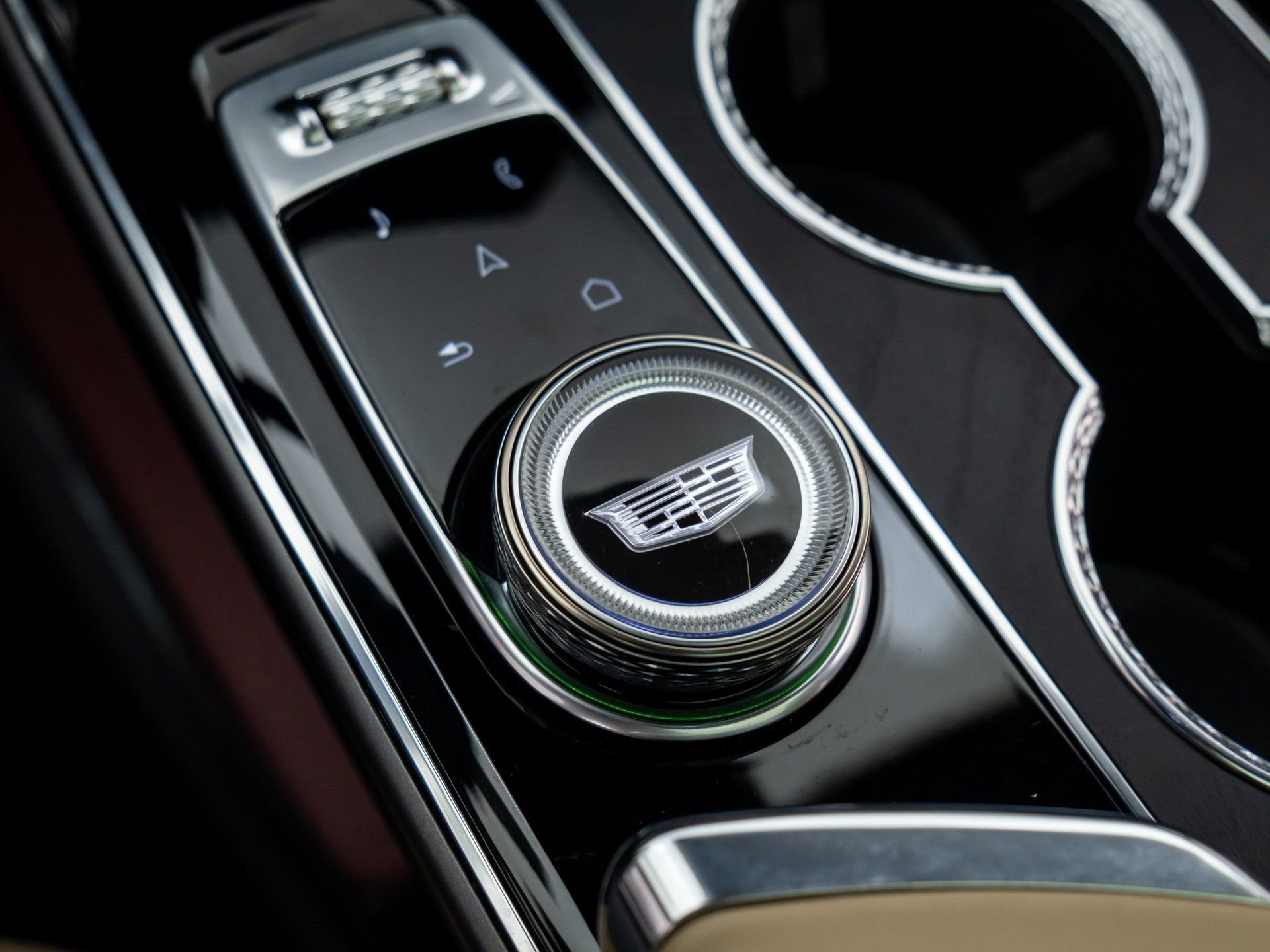 Certified 2025 Cadillac Lyriq Luxury image 27