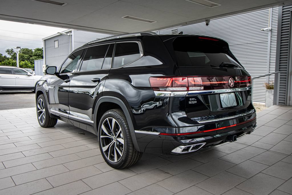 Used 2025 Volkswagen Atlas SEL Premium R-Line AWD/4WD image 12