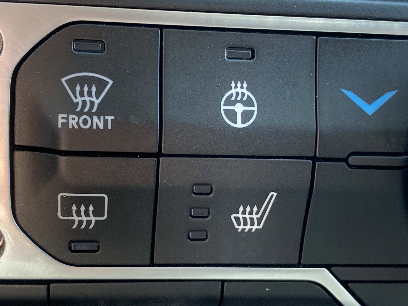 Certified 2023 Jeep Gladiator Sport image 33