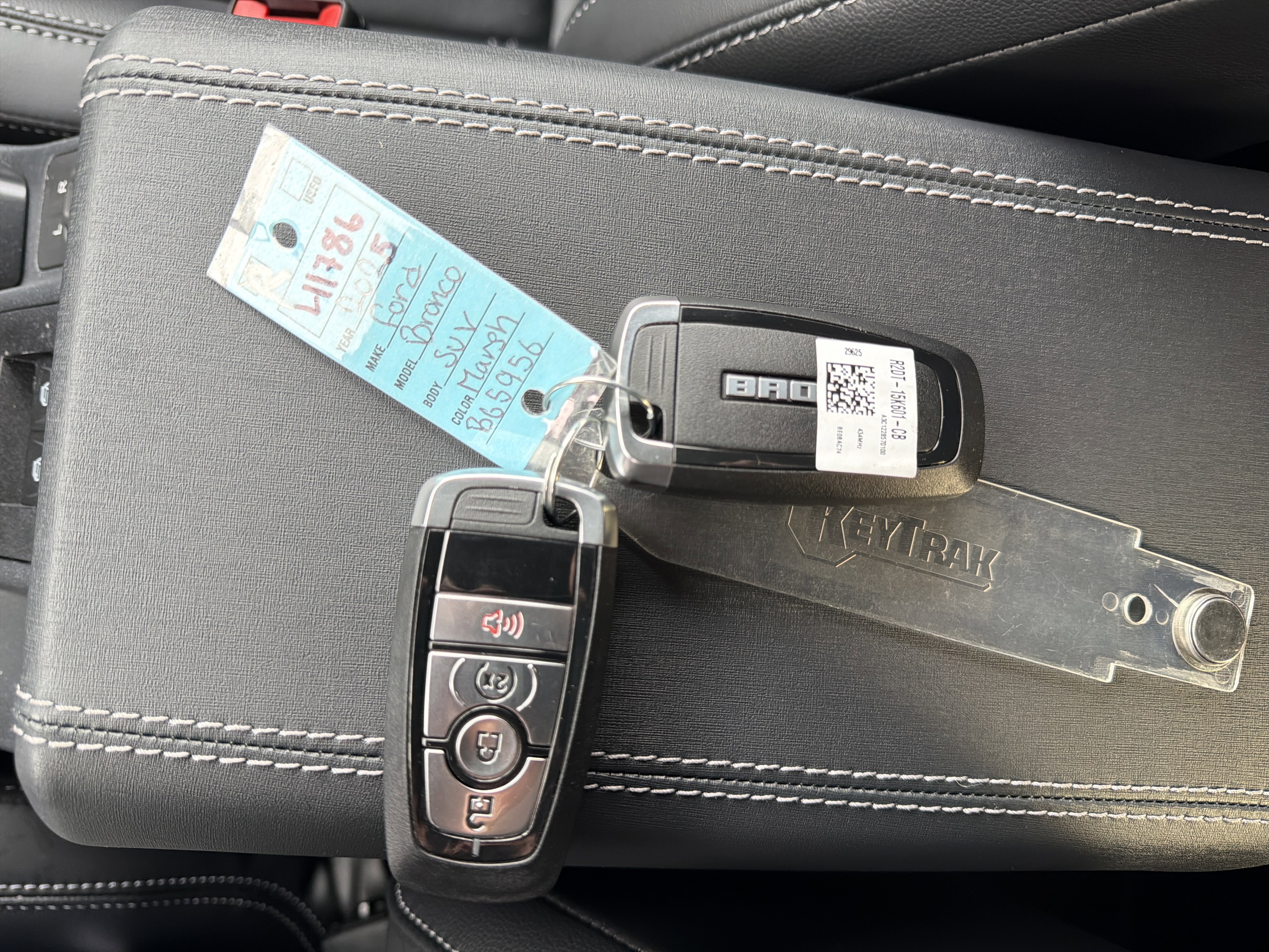 New 2025 Ford Bronco Outer Banks image 32