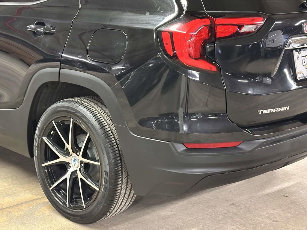 Used 2020 GMC Terrain SLE FWD image 11