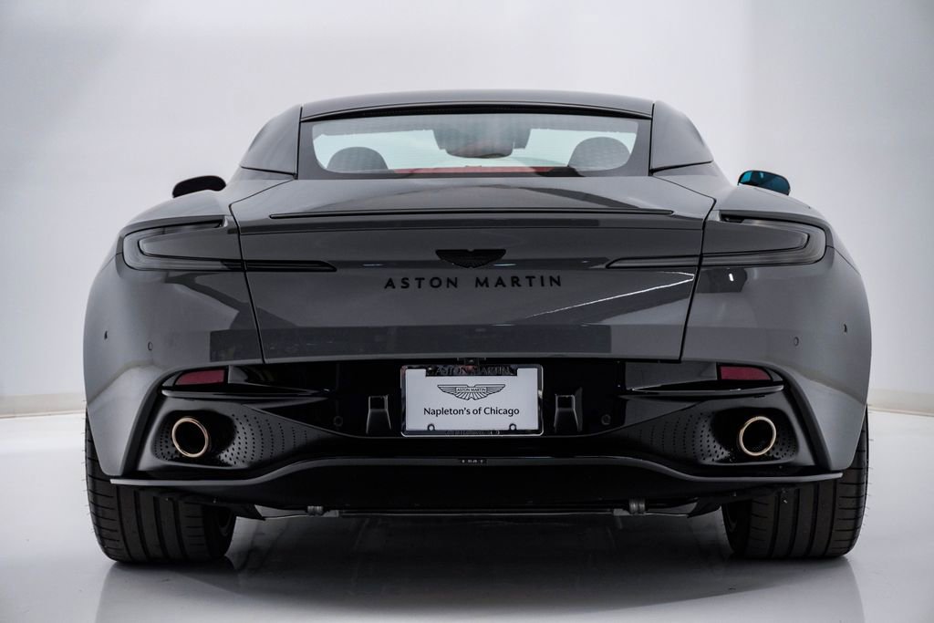 Used 2024 Aston Martin DB12 Coupe image 7