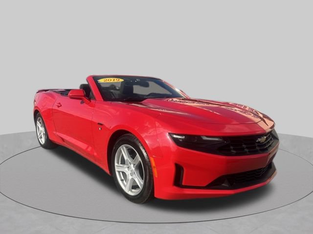 Used 2019 Chevrolet Camaro LT RWD image 8