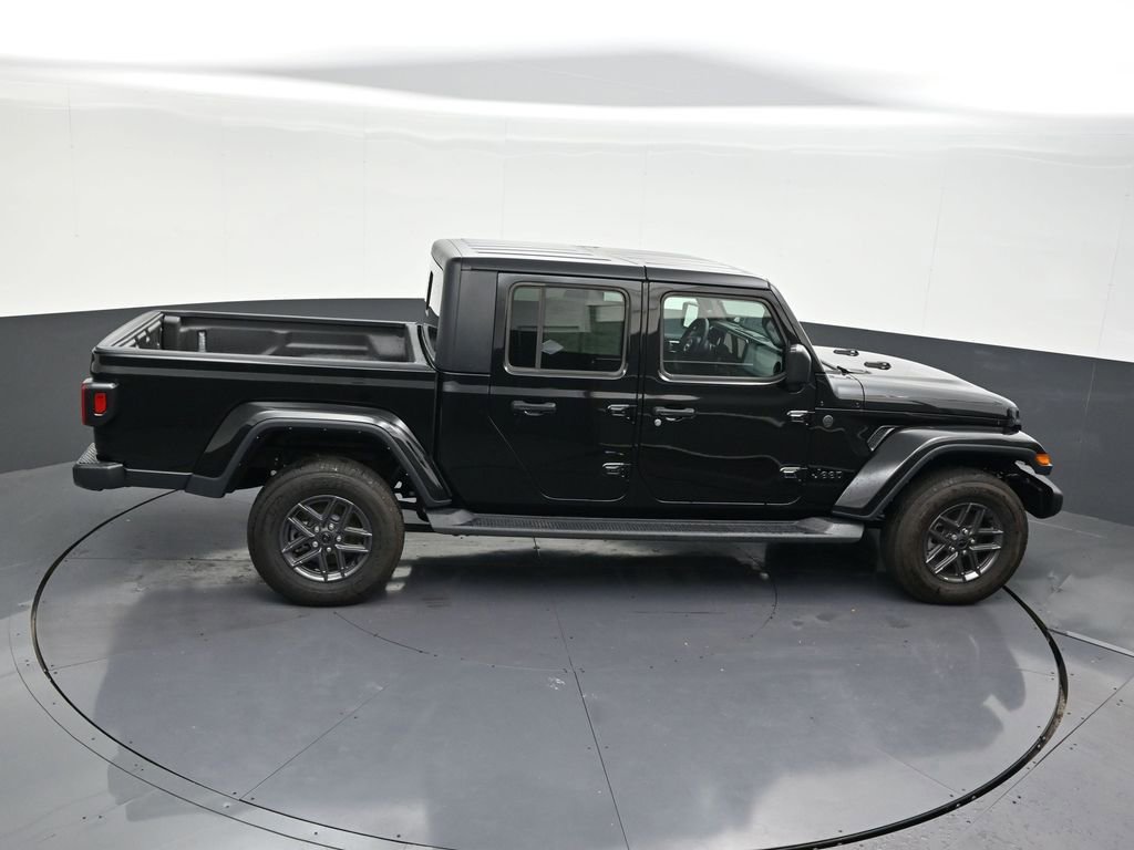 Used 2025 Jeep Gladiator Sport image 19