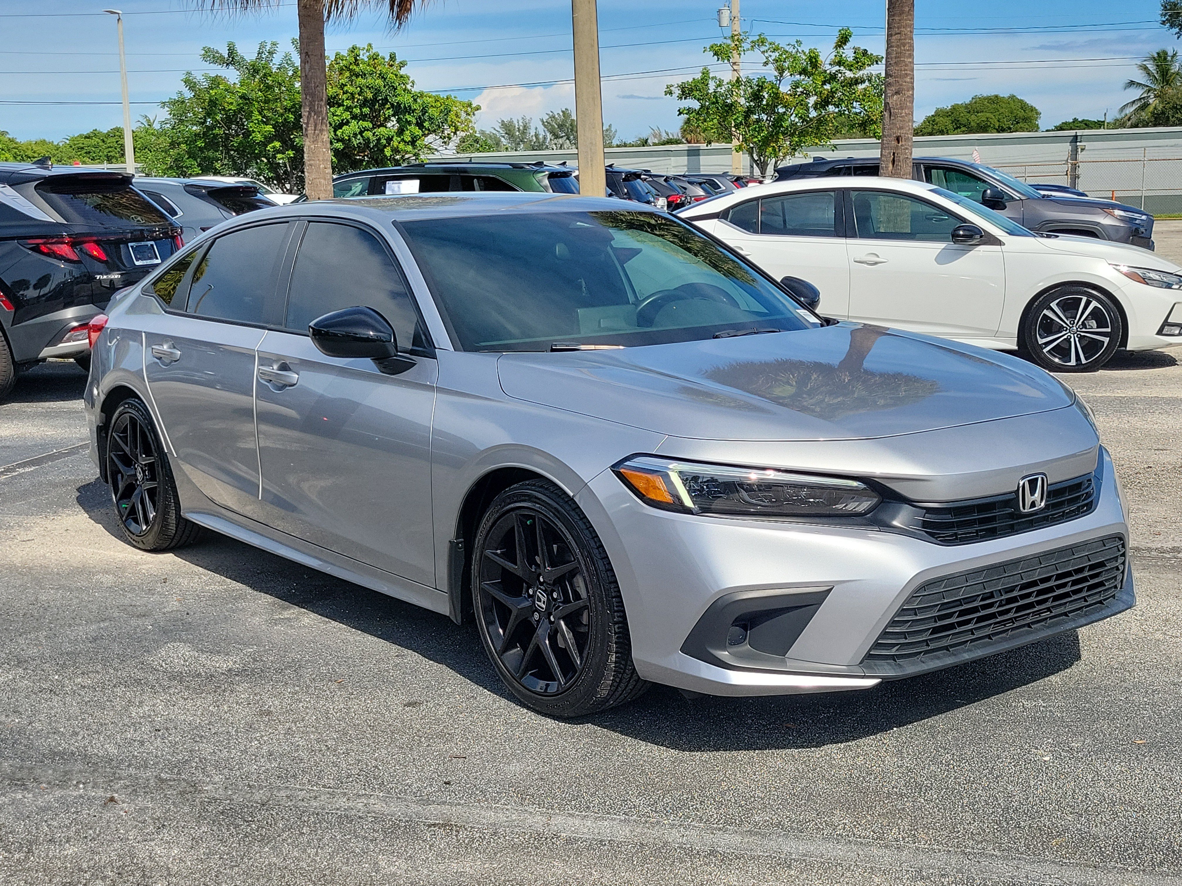 Used 2023 Honda Civic Sport image 1