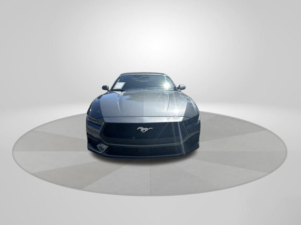 Used 2025 Ford Mustang Premium image 2