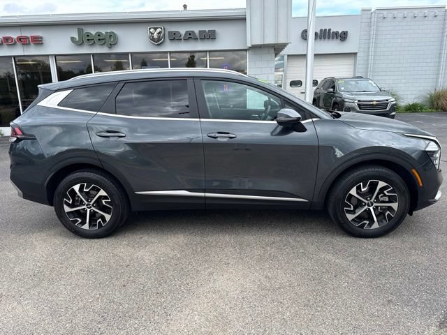 Used 2024 Kia Sportage EX AWD/4WD image 8