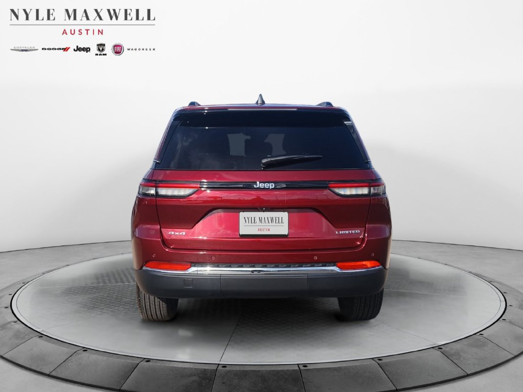 Used 2022 Jeep Grand Cherokee Limited AWD/4WD image 15