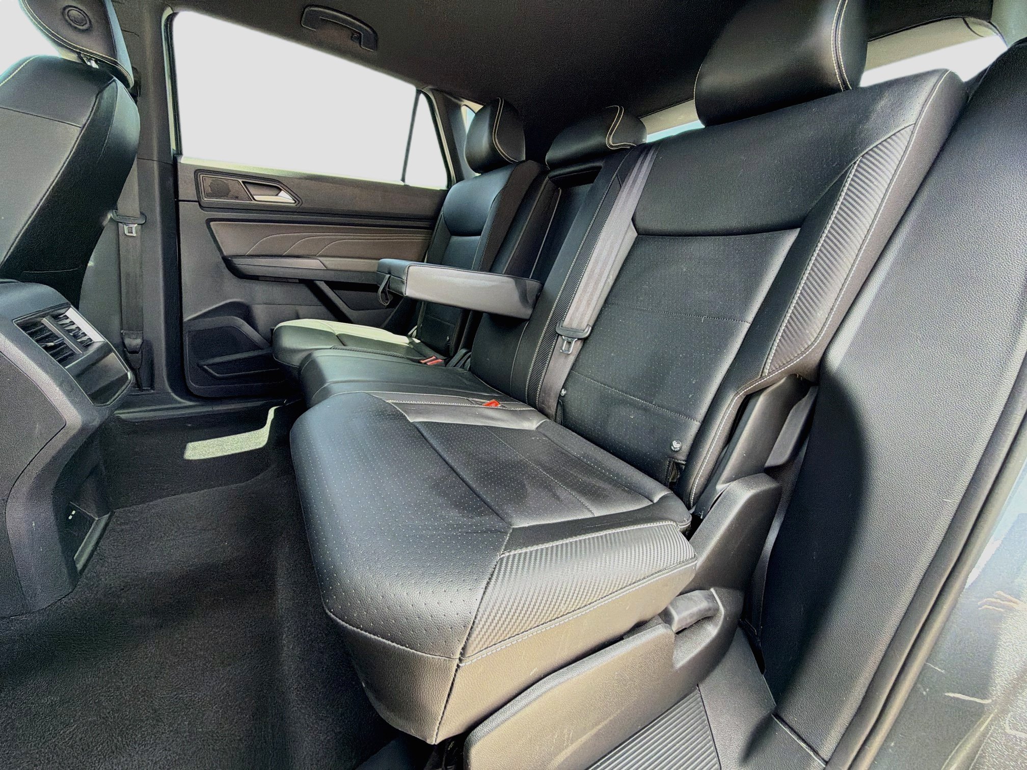 Used 2022 Volkswagen Atlas Cross Sport SE AWD/4WD image 19