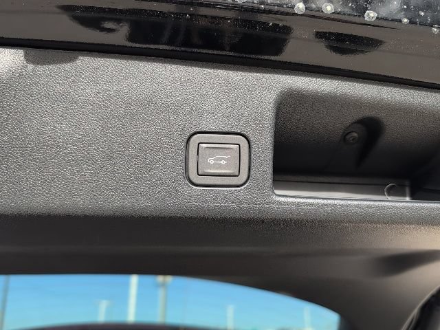 New 2026 Chevrolet Equinox EV LT AWD/4WD image 11