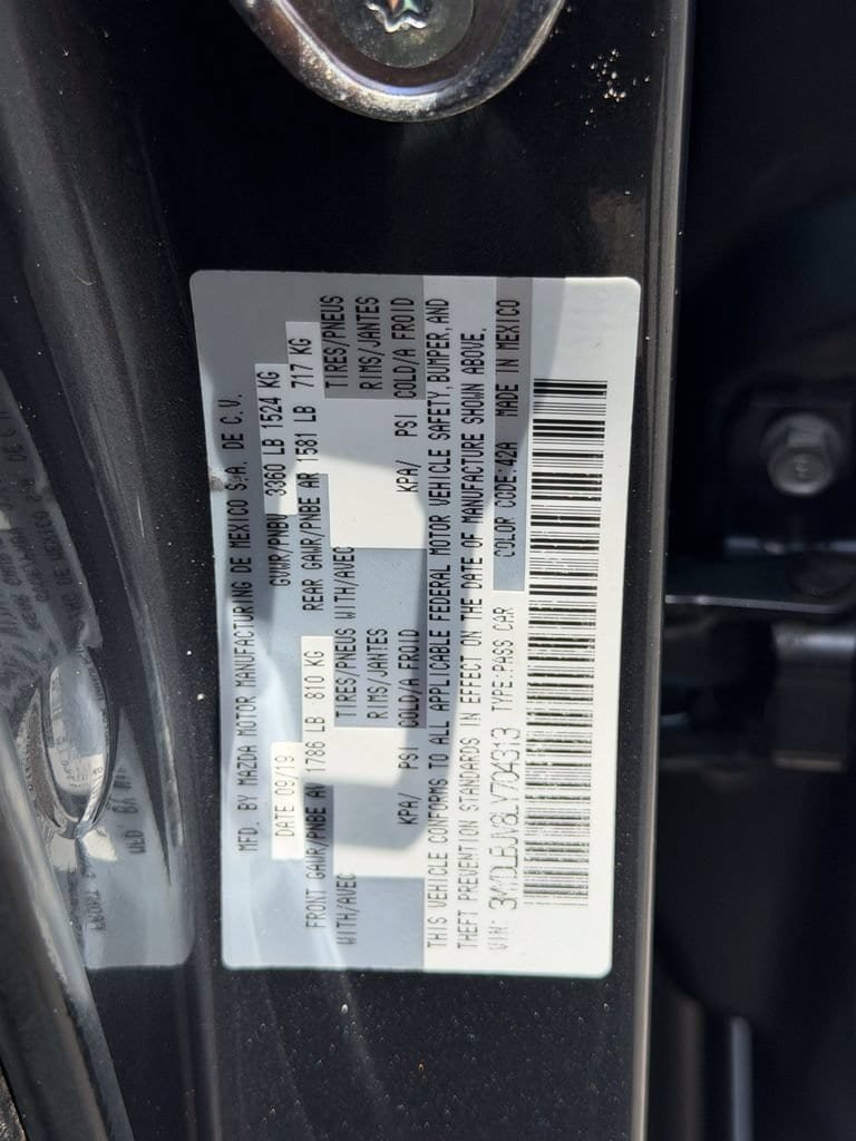 Used 2020 Toyota Yaris LE FWD image 37
