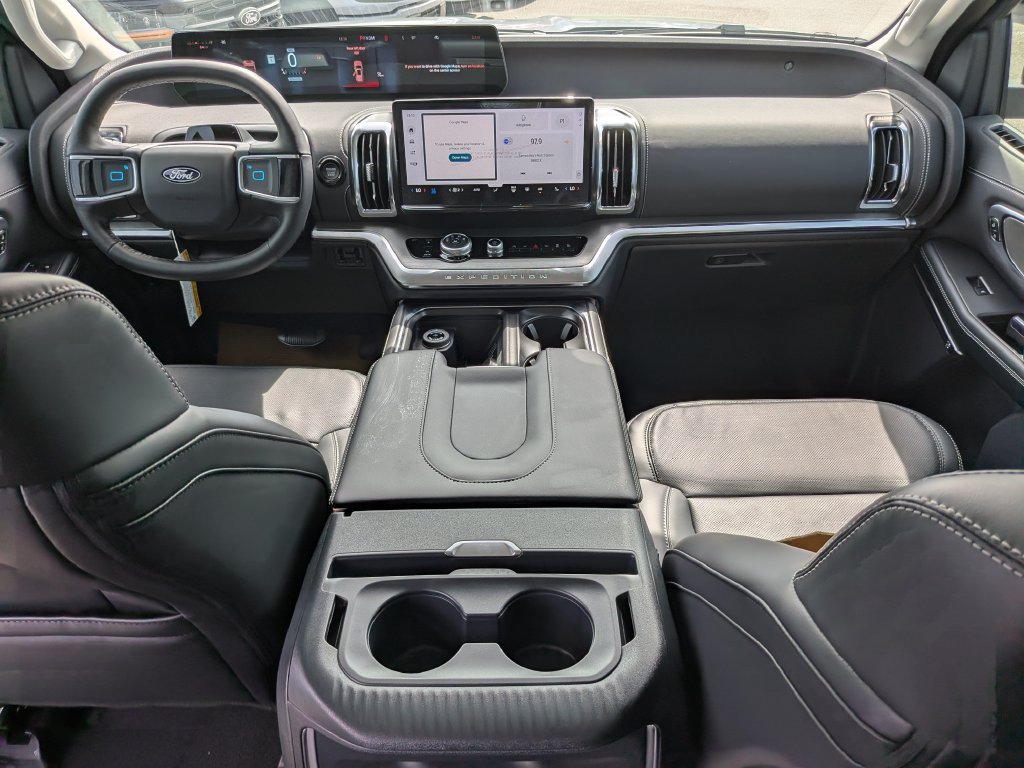 New 2027 Ford Expedition Platinum w/ Driver's Package AWD/4WD image 13