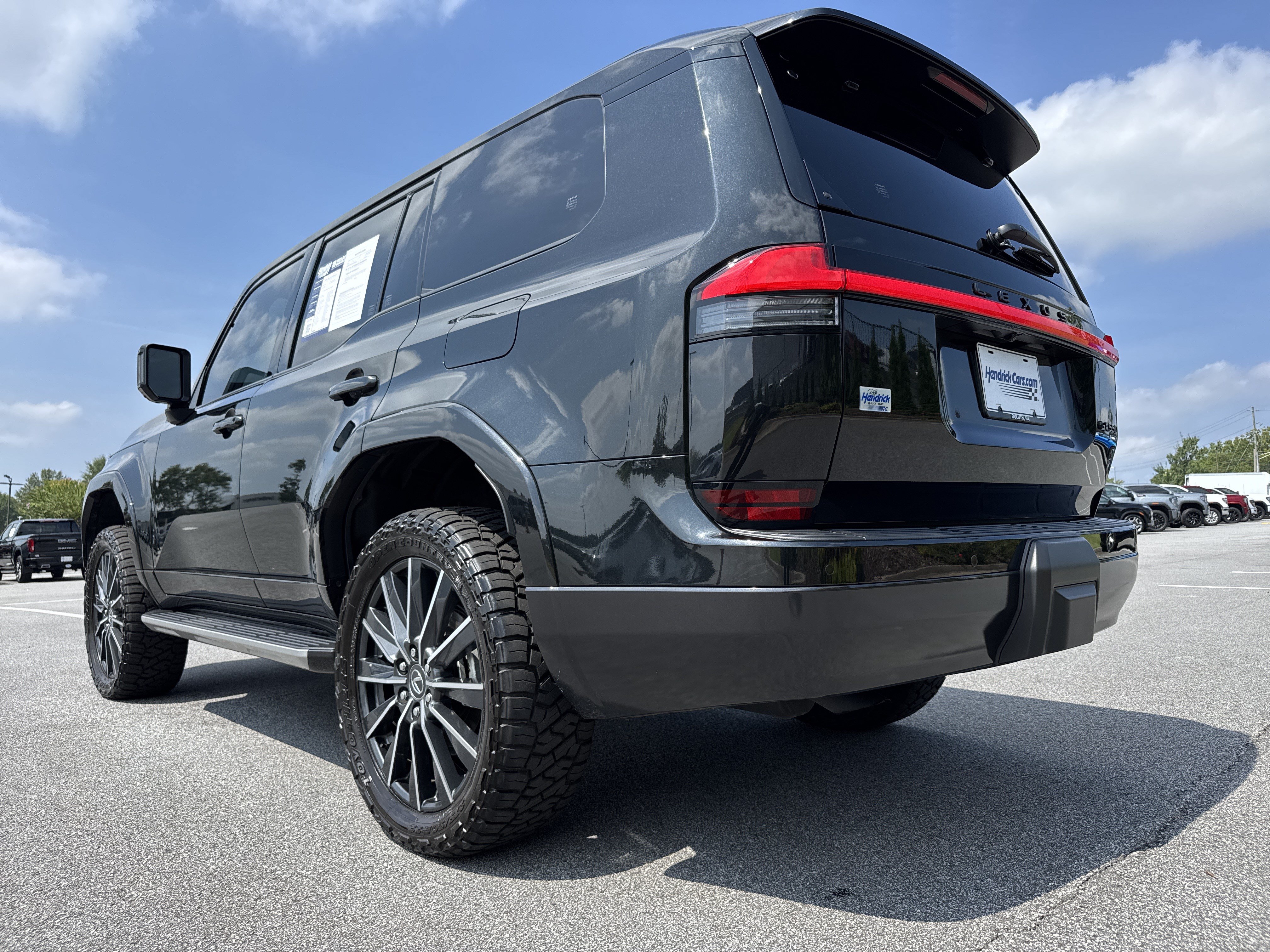 Used 2024 Lexus GX 550 w/ Accessory Package (Z1) AWD/4WD image 8