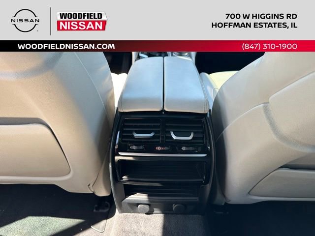 Used 2017 BMW 540i RWD image 32