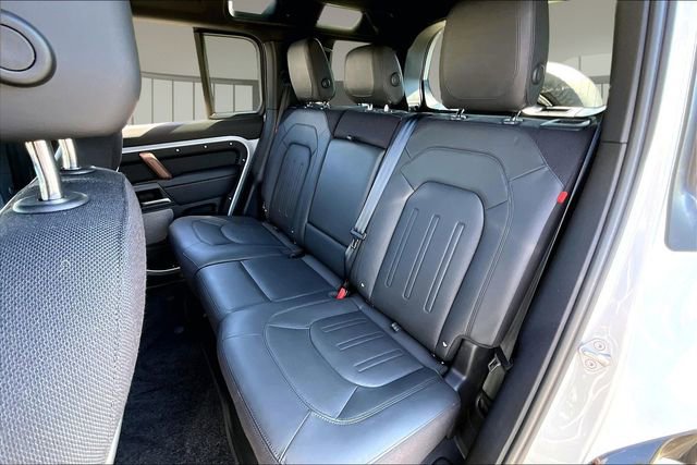 Used 2024 Land Rover Defender 110 X AWD/4WD image 21