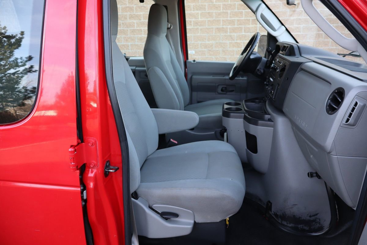 Used 2009 Ford E-350 and Econoline 350 XLT image 23