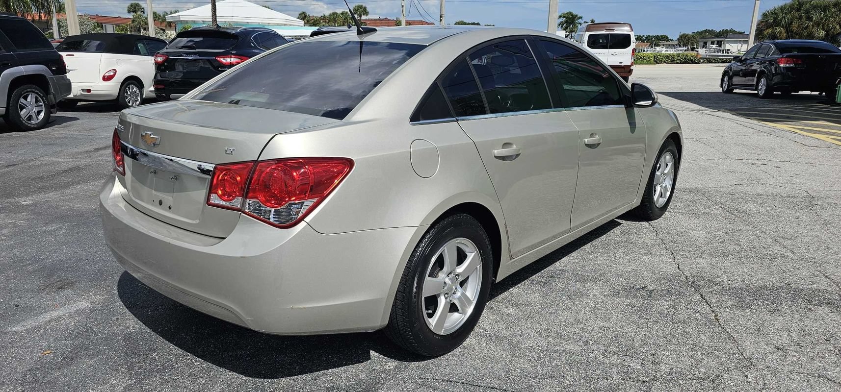 Used 2013 Chevrolet Cruze LT FWD image 5