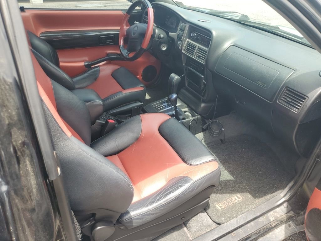 Used 2001 Isuzu VehiCROSS AWD/4WD image 8