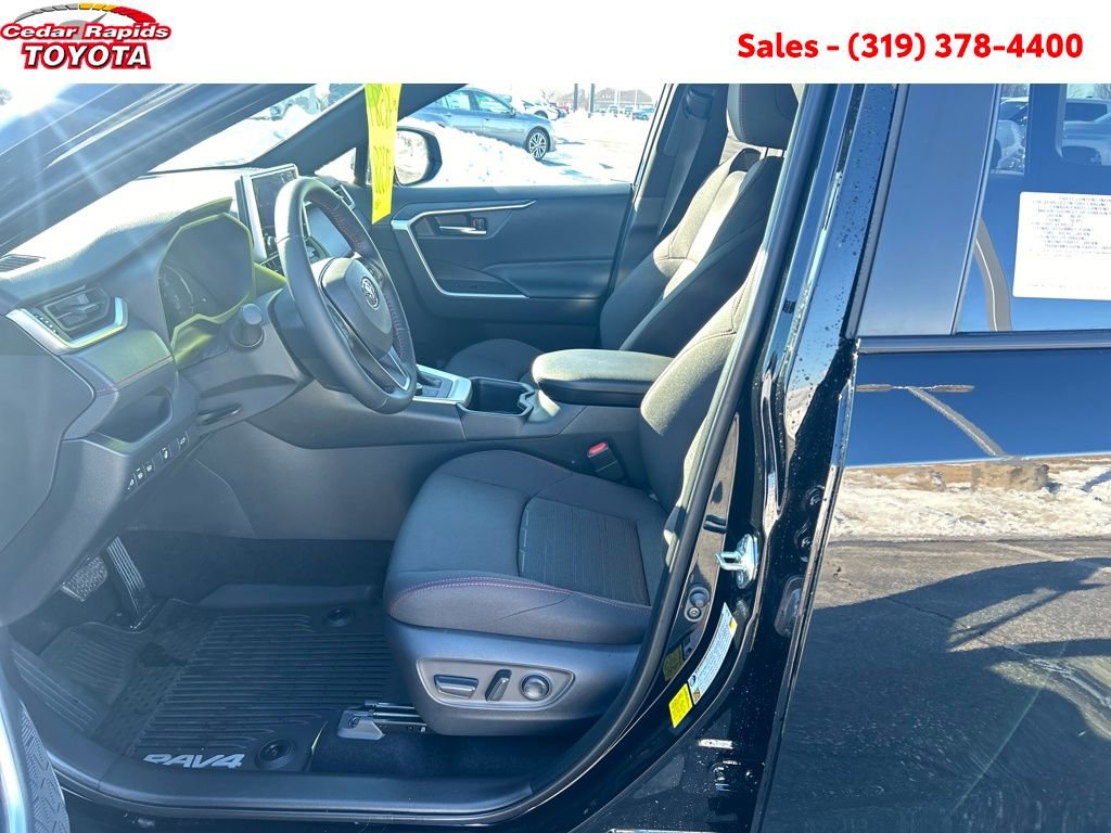 New 2025 Toyota RAV4 SE image 9