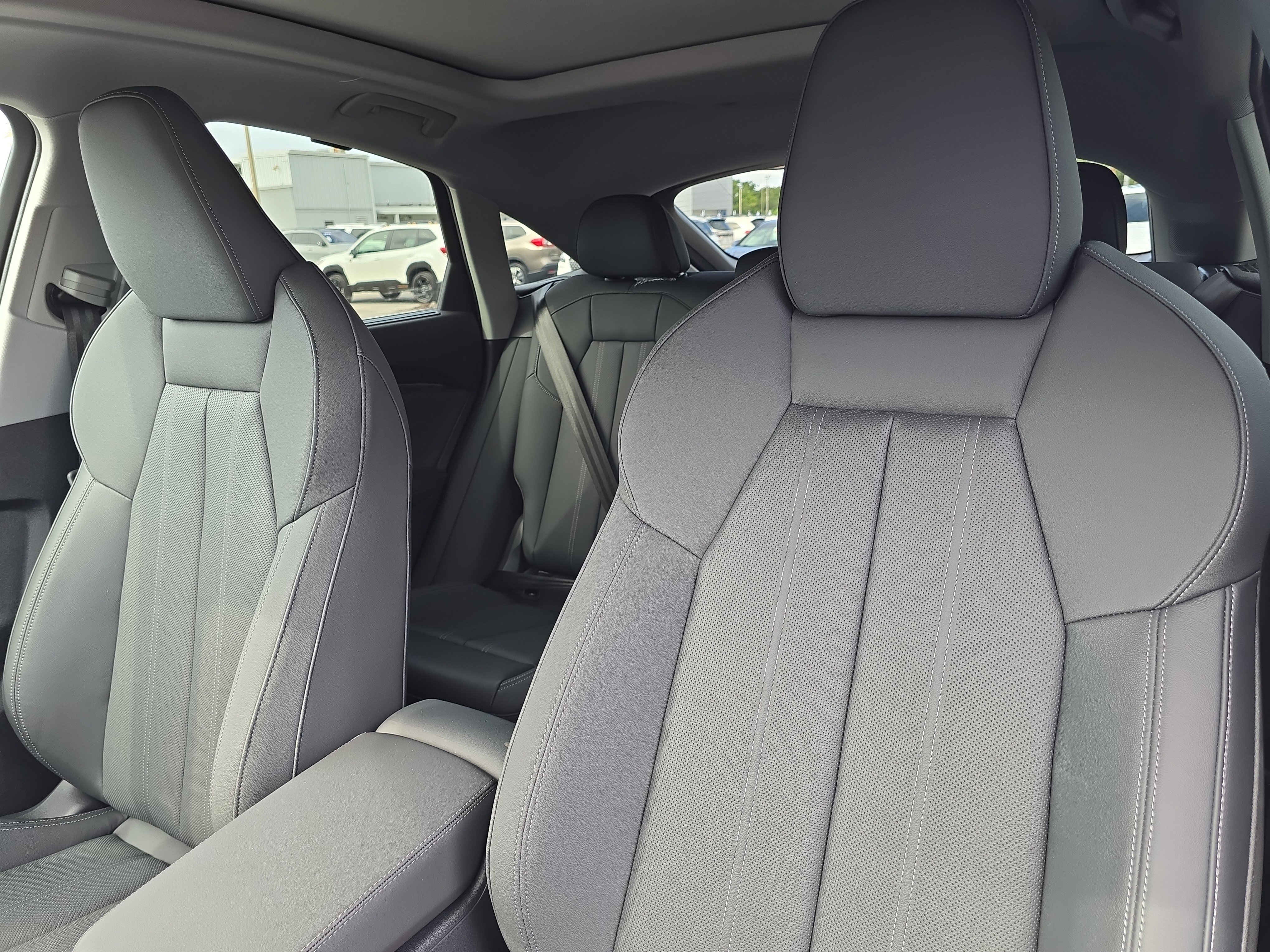 New 2025 Audi Q5 Premium Plus image 22