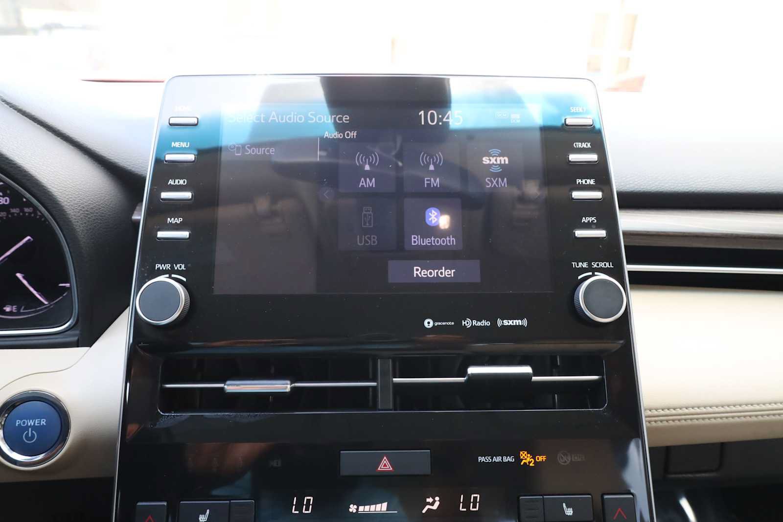 Used 2021 Toyota Avalon XLE FWD image 32