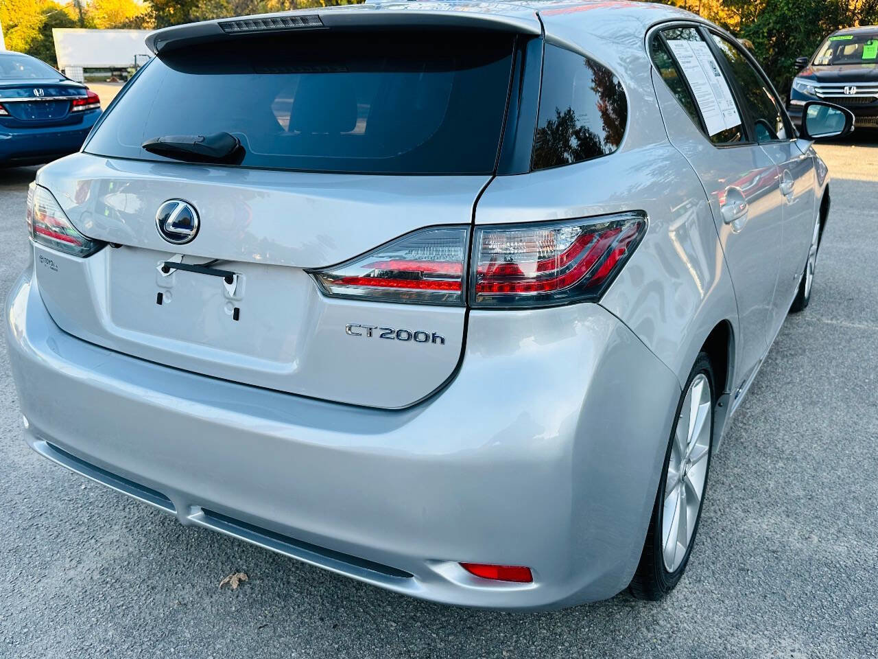 Used 2011 Lexus CT 200h Premium image 39