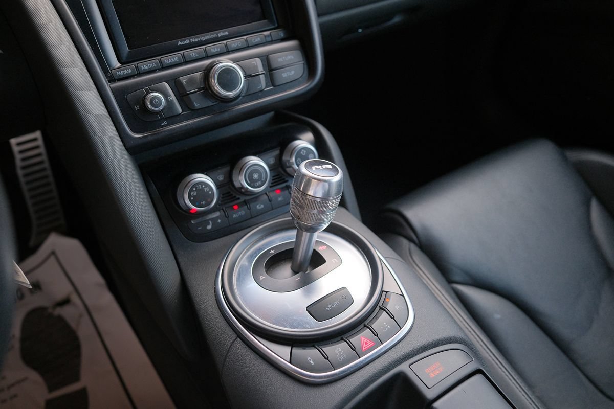 Used 2012 Audi R8 V8 AWD/4WD image 21