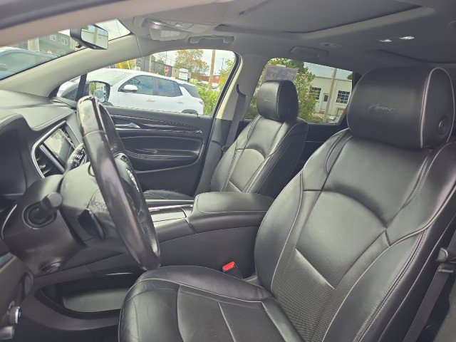 Used 2021 Buick Enclave Avenir w/ Avenir Technology Package image 39