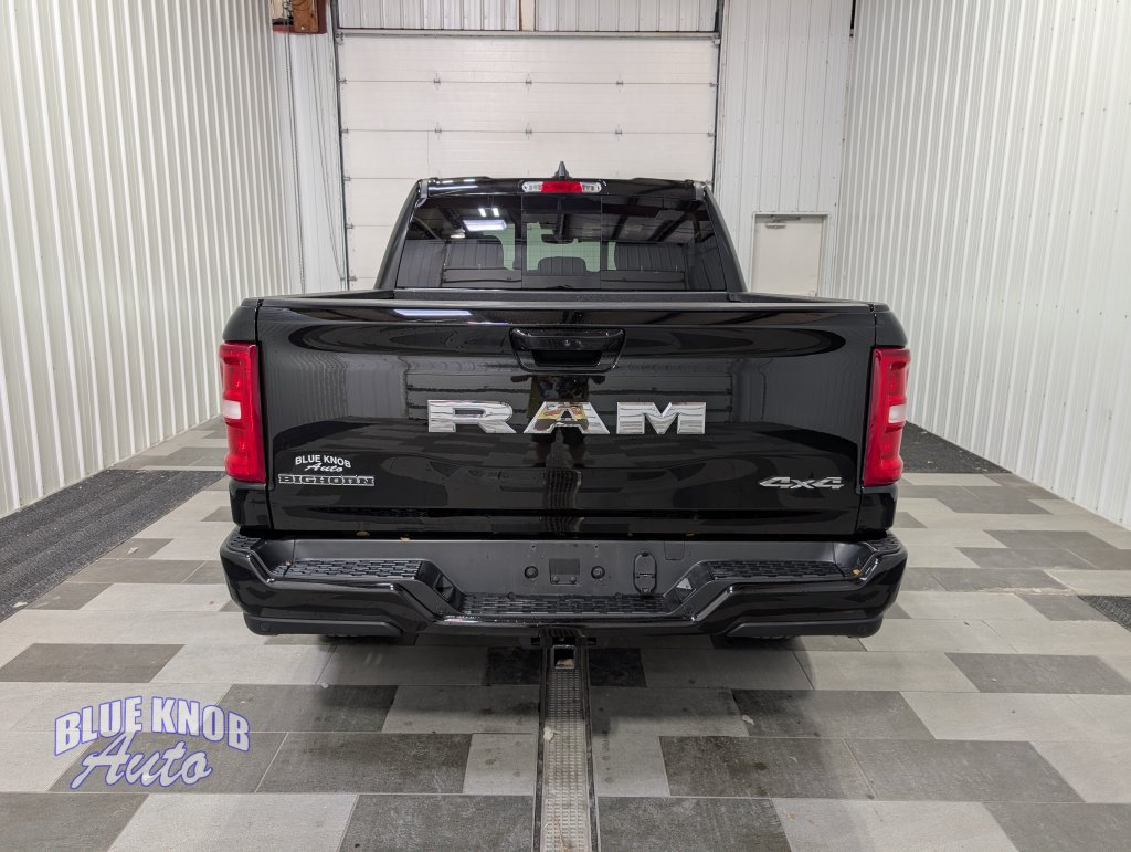 Used 2025 RAM 1500 Big Horn AWD/4WD image 4
