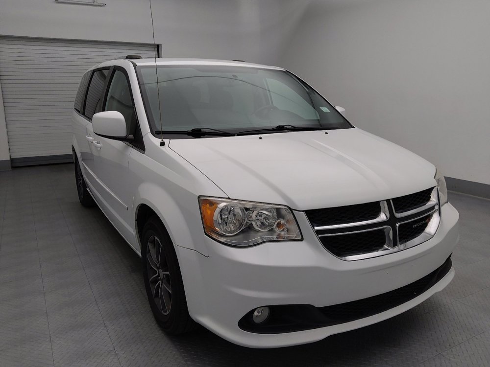 Used 2017 Dodge Grand Caravan SXT FWD image 13