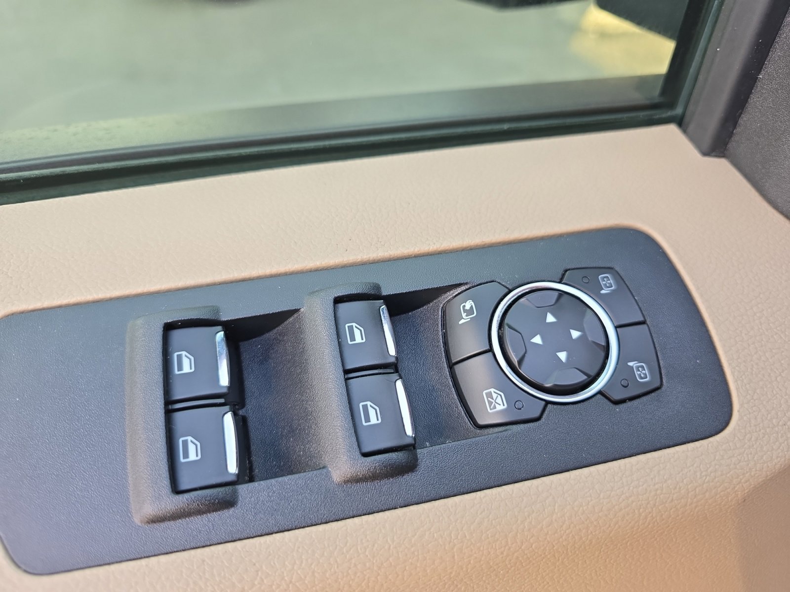 Used 2016 Ford F150 Lariat image 27